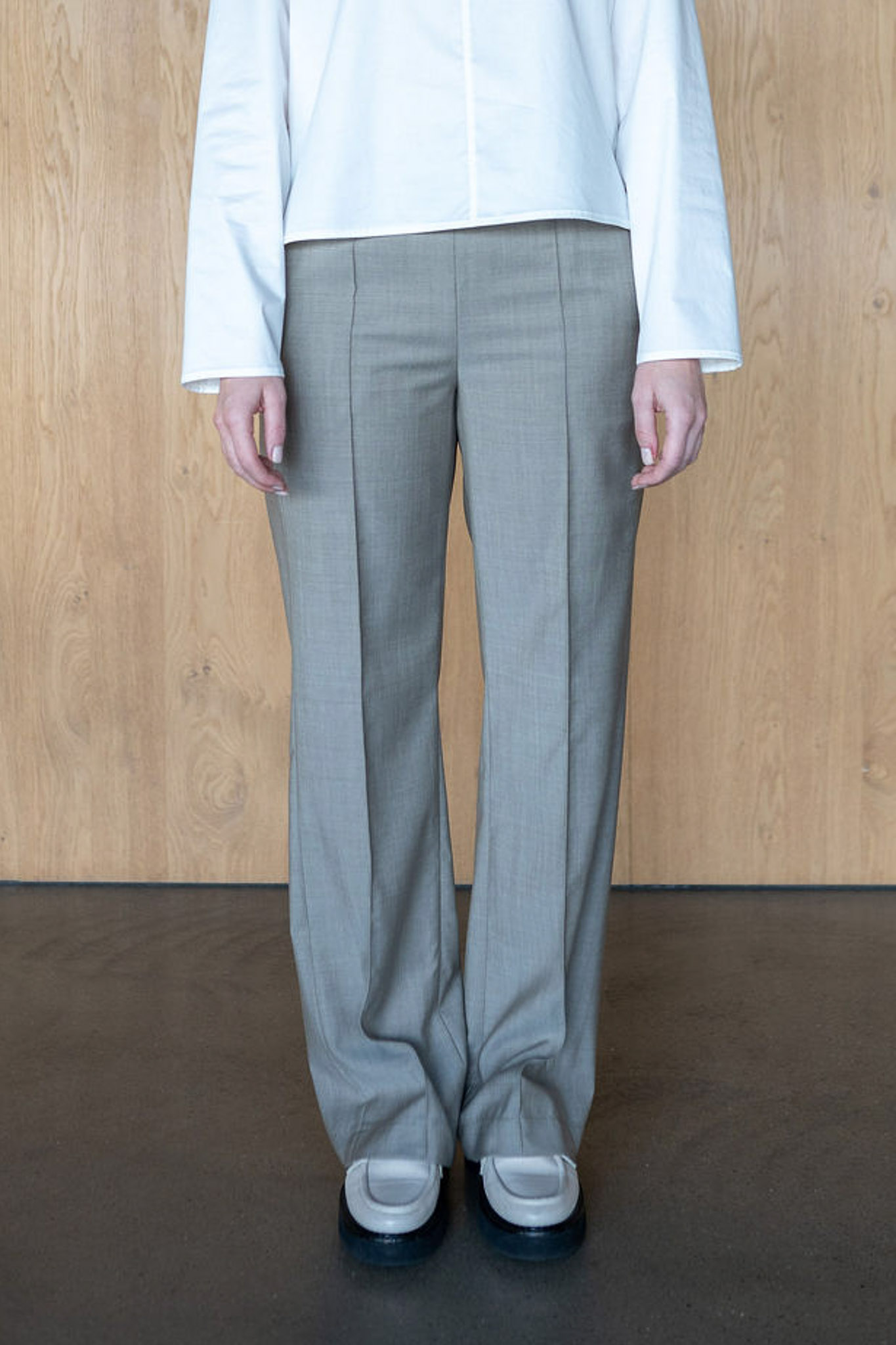 Nachhaltige Business-Hose aus Wolle mit Gummibund