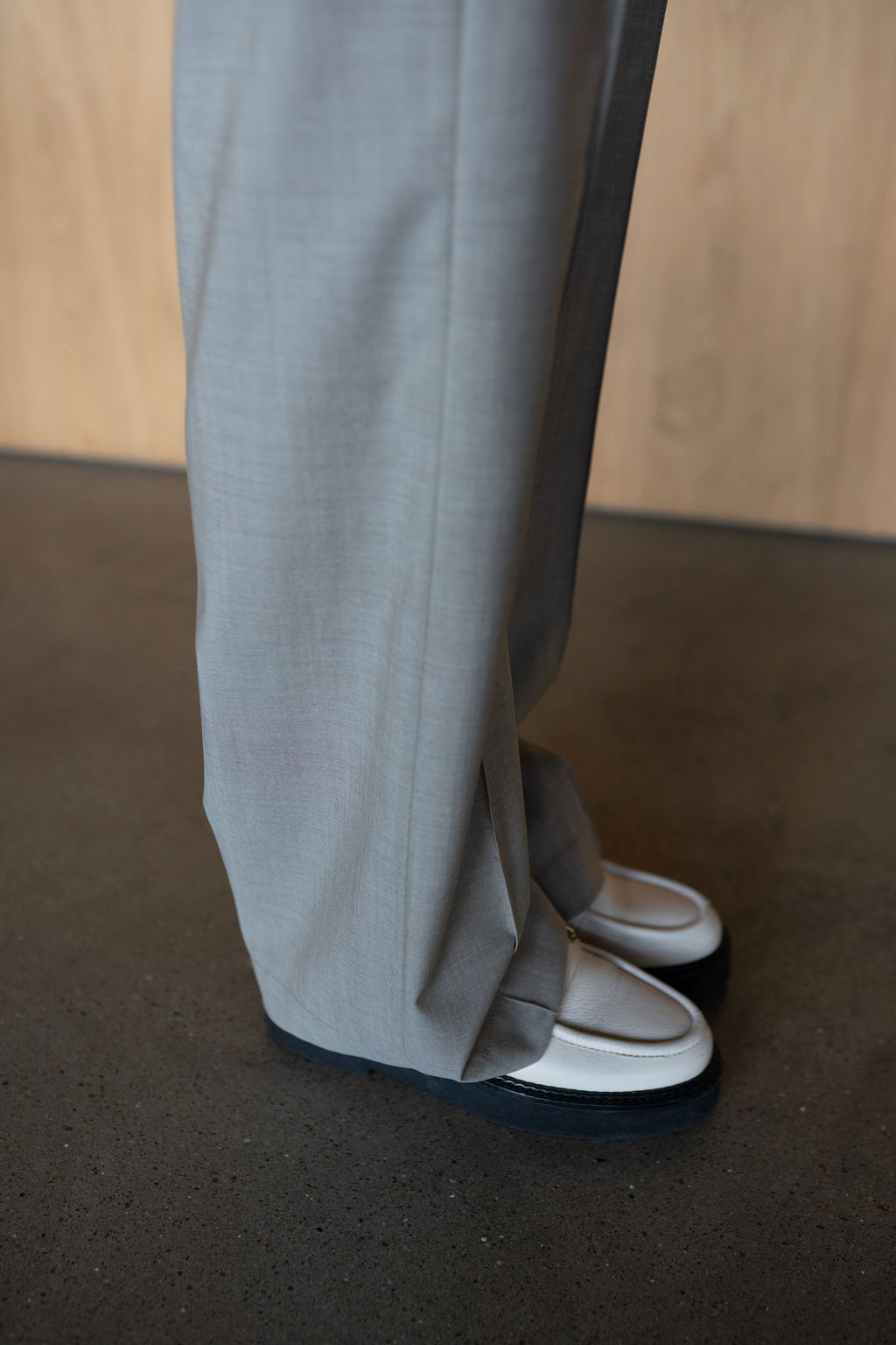 AVIN.A greige - Hose – Bild 3